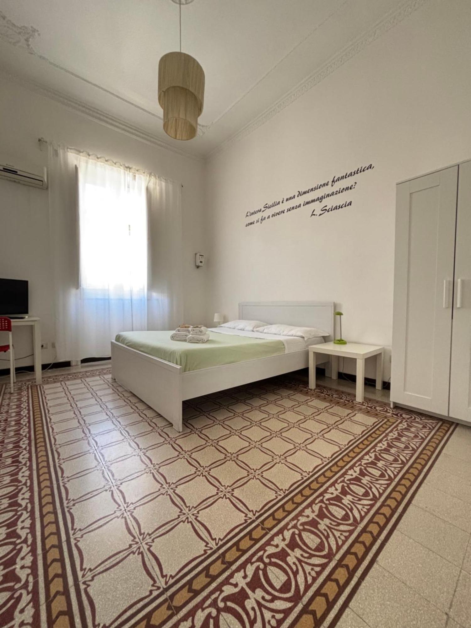 Liola Home #Teatro Massimo Palermo Buitenkant foto